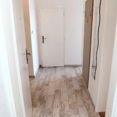 Apartma Dante *