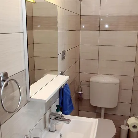 Apartma Dante