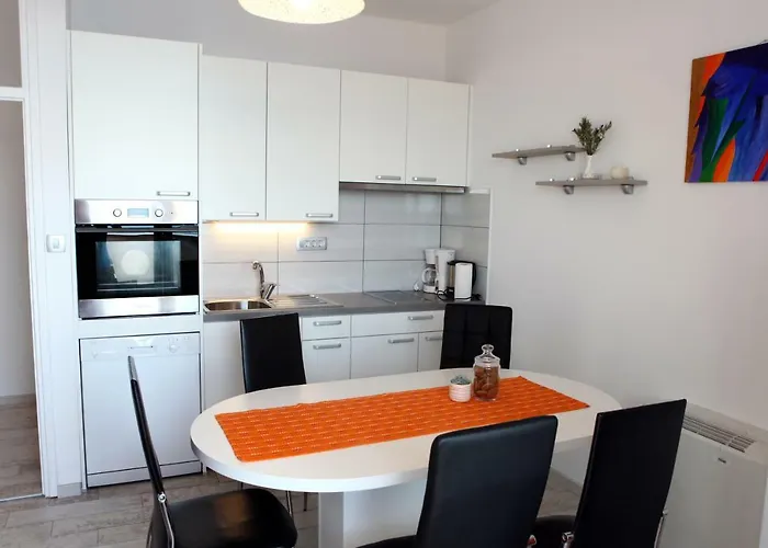 Apartma Dante 公寓