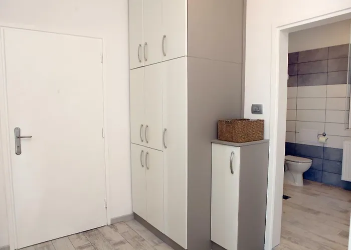 Apartma Dante Apartment *